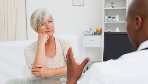 Foto von Patientin in der Sprechstunde