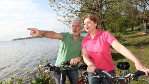 Foto von Paar bei einer Radtour